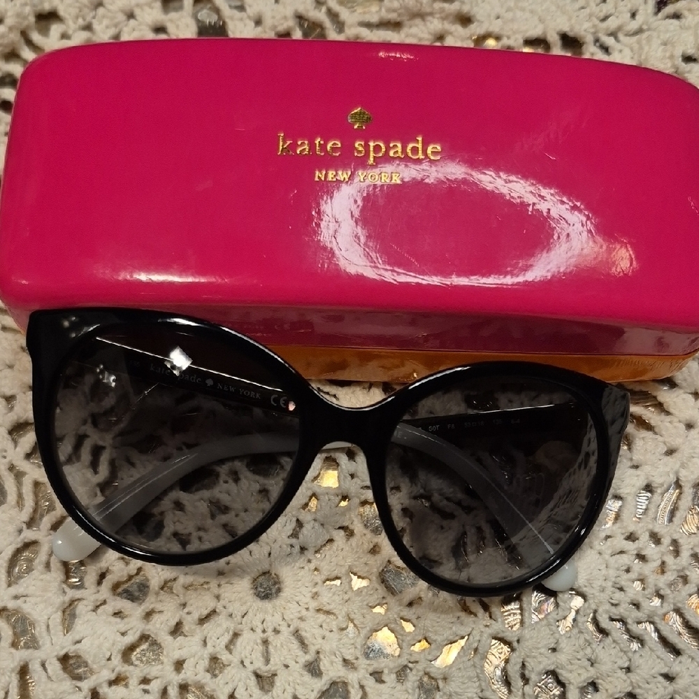 Kate Spade Black Amaya Hello Sunshine Sunglasses with Pink Case